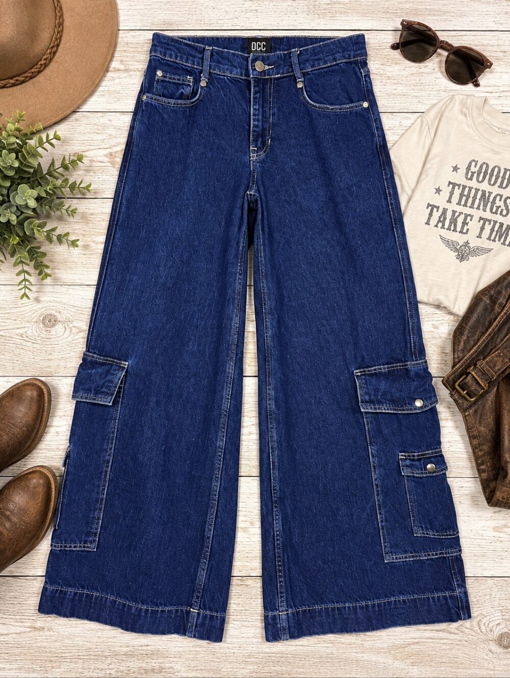 BDG Beautiful Blue Wide Leg Cargo Baggy Y2k Denim Jeans. Ladies 26